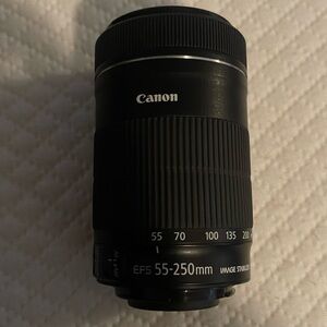 Canon Zoom Lens EF-S 55-250mm